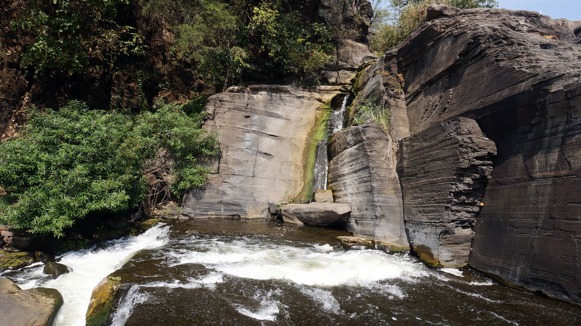 Bhatinda Waterfall Dhanbad